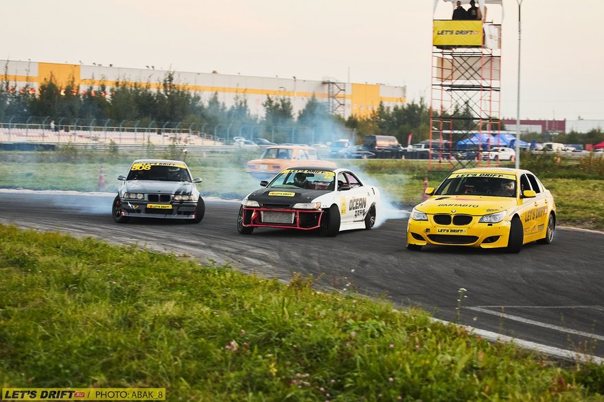 Автодром Фест: кольцевые гонки, дрифт, тюнинг выставка и дрифт такси
