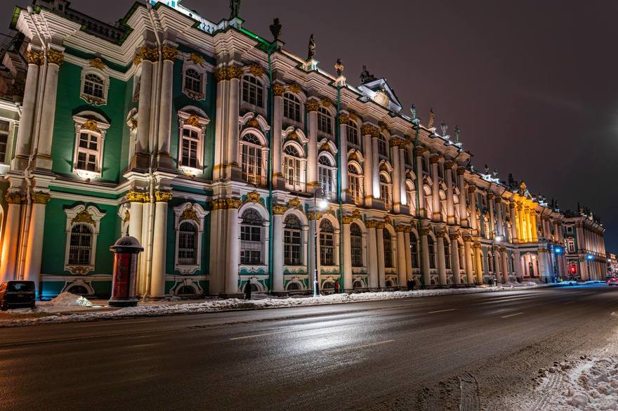 Дворцовую набережную ждет масштабная реставрация: движение ограничат до октября