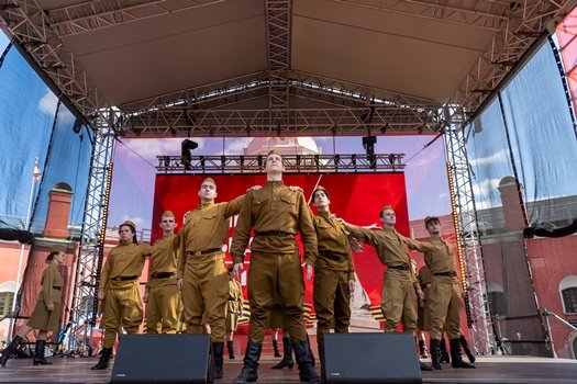 День Победы в Петропавловской крепости 