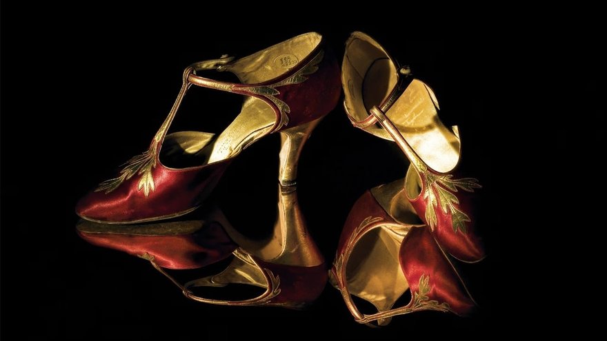 Выставка «Обувные шедевры XX века»