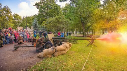 Праздник детства в историческом парке «Стальной десант» — фото 10