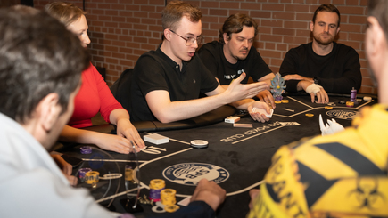 Игры в клубе Spb Poker Club — фото 18