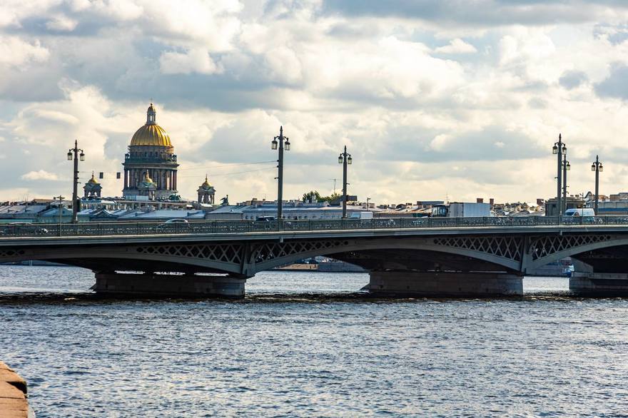 В Петербурге 21 июня световой день продлится рекордные 18 часов 50 минут