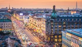 В Петербурге из-за дорожного ремонта на две недели ограничили движение по Невскому проспекту