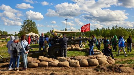Военно-историческая реконструкция «Бой на подступах к Ленинграду» в семейном парке «Стальной десант»  — фото 2