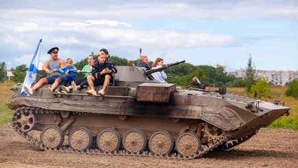 День ВМФ в семейном танковом парке «Стальной десант»  — фото 5