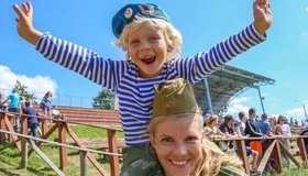 День ВДВ в семейном танковом парке «Стальной десант» 