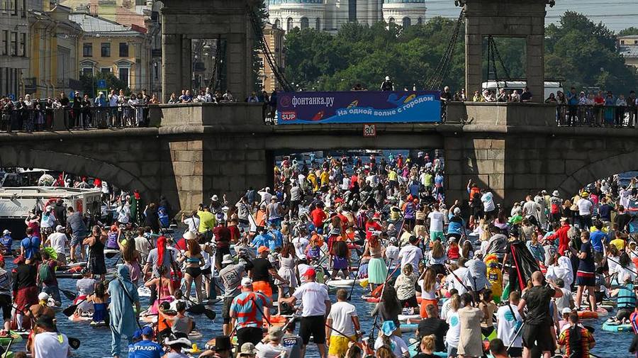 Петербург готовится к водному карнавалу: возвращение легендарной «Фонтанки SUP»