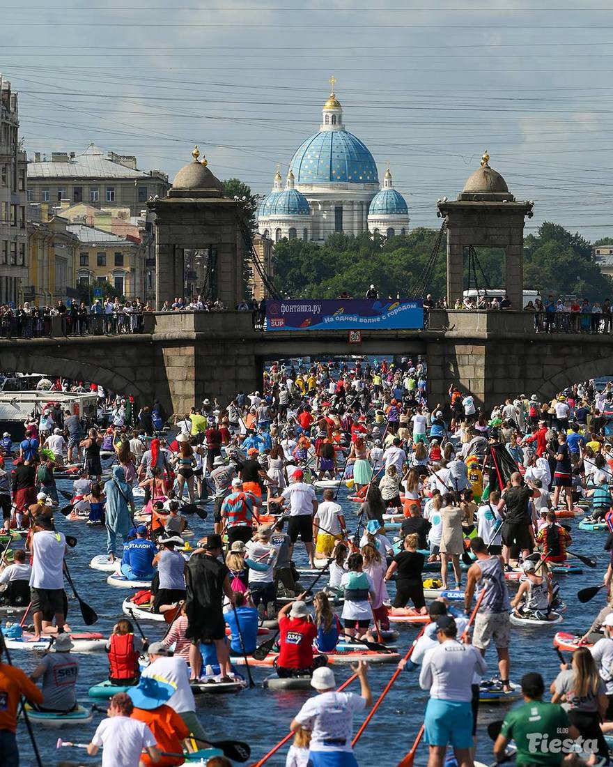 Петербург готовится к водному карнавалу: возвращение легендарной «Фонтанки SUP»