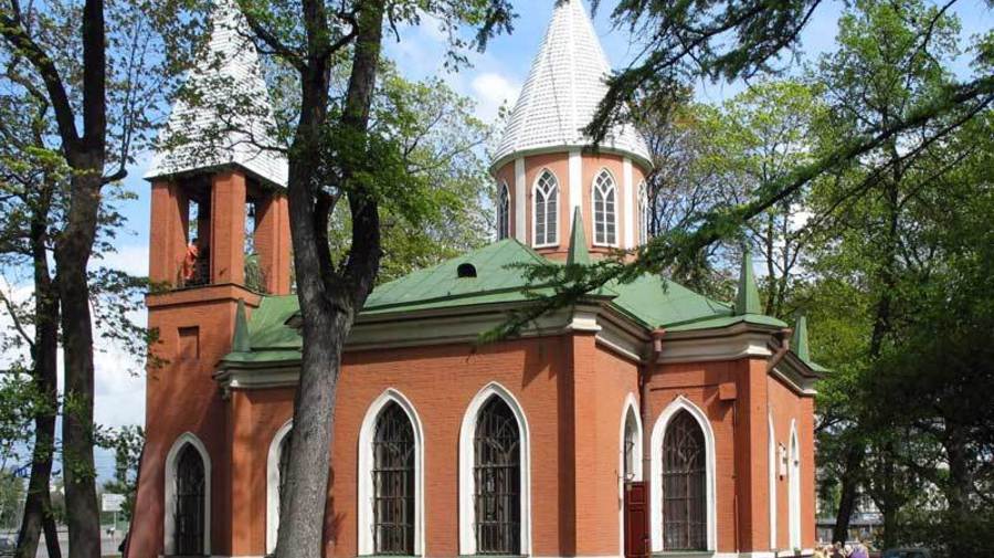 Предтеченский храм и бывшее кладбище