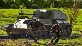 Военно-историческая реконструкция боя Колобанова в семейном танковом парке «Стальной десант» 