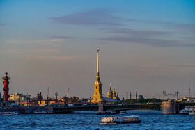 Обзорная экскурсия + Петропавловская крепость