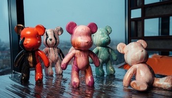 Арт-вечеринка Artvibes. Роспись Мишки Bearbrics в ресторане…