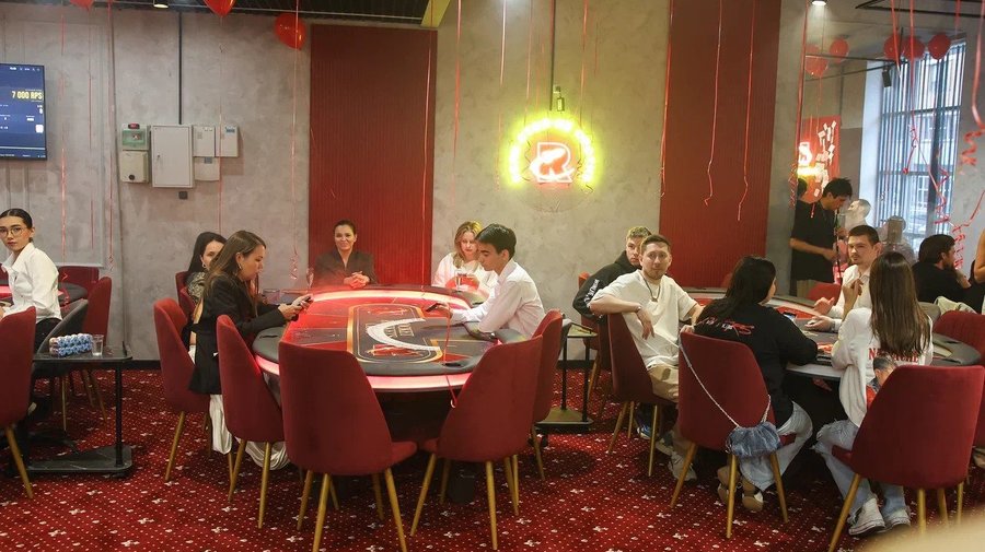 Pocket Rockets — новый формат вечернего отдыха в Москве