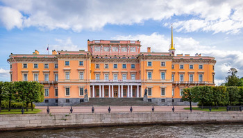Мифы и легенды Петербурга