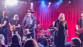 СЕРГЕЙ ВОРОНОВ & THE CROSSROADZ