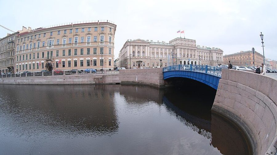 Синий мост над Мойкой