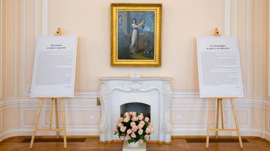 Итальянская герцогиня Оливия Сальвиати подарила Эрмитажу портрет Жозефины де Богарне — супруги Наполеона. 