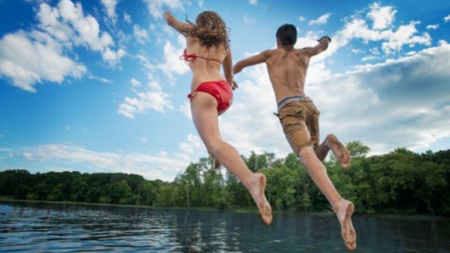 28 рек и озер Ленинградской области, где можно купаться