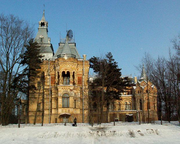 Дача Чернова с садом