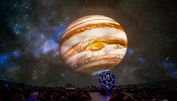 Планетарий № 1: космос в старинном газгольдере