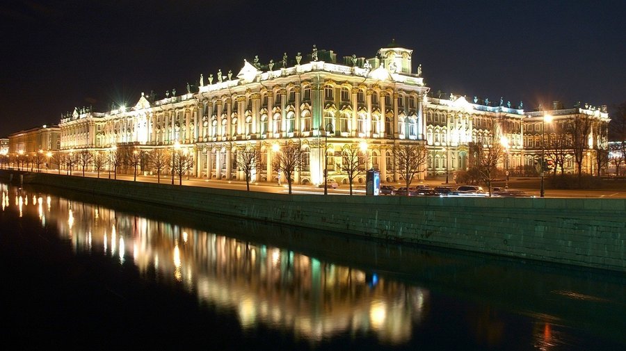 Самые красивые здания с подсветкой