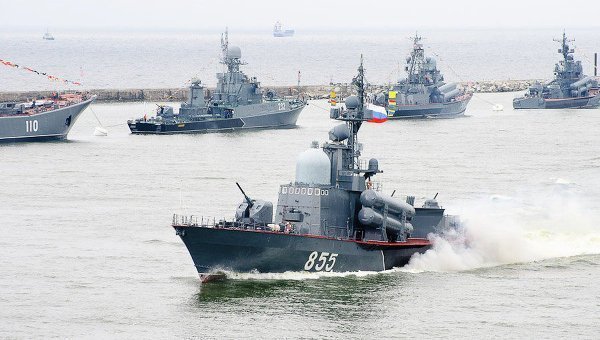 День Военно-морского флота: чем заняться и на что посмотреть