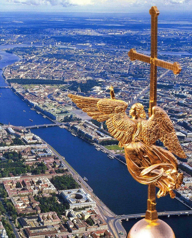 Откуда ангел на шпиле Петропавловского собора?