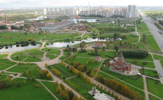 Парк Интернационалистов с высоты птичьего полёта (источник фото: karpovka.net)