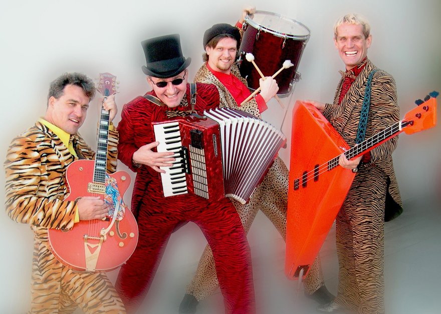 Концерт Red Elvises