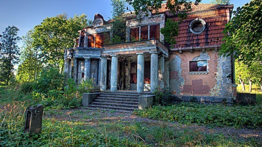 00:00 - 00:30 — Приключения для авантюристов - Дача Новикова