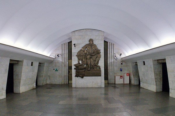 «Ломоносовская»