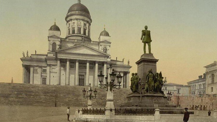 Памятник Александру II в Хельсинки