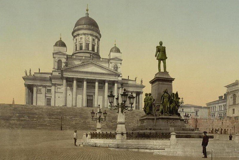 Памятник Александру II в Хельсинки