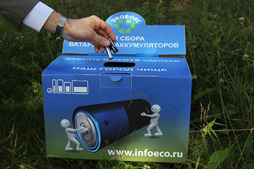 2000 экобоксов для сбора опасных отходов установят в Петербурге
