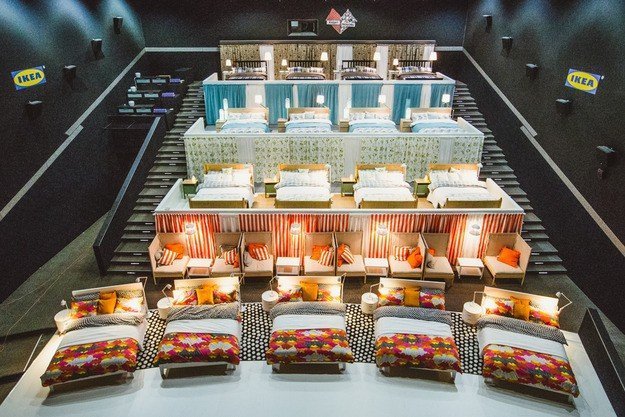 Кинотеатр с кроватями открылся в «Меге Химки»