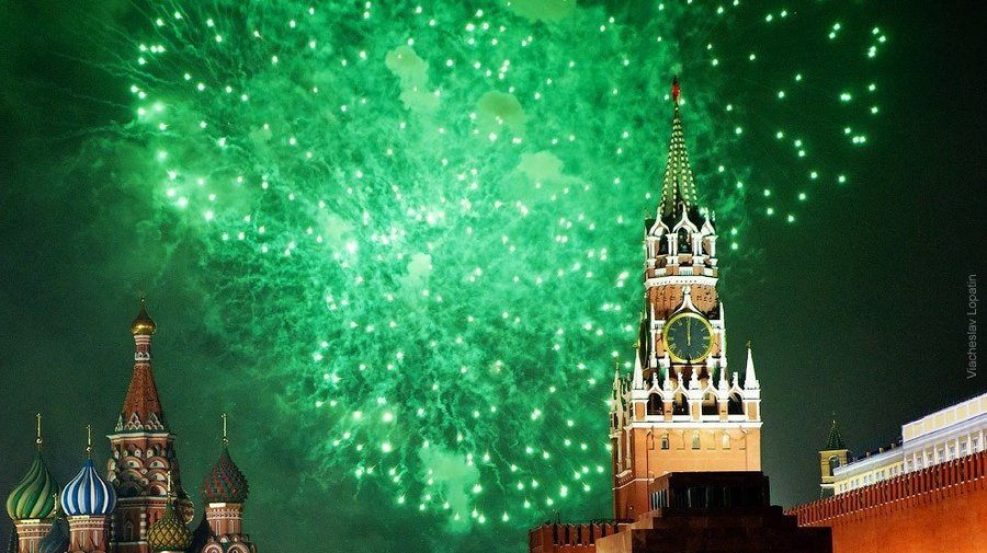 Новогодние фейерверки прогремят в столице в час ночи