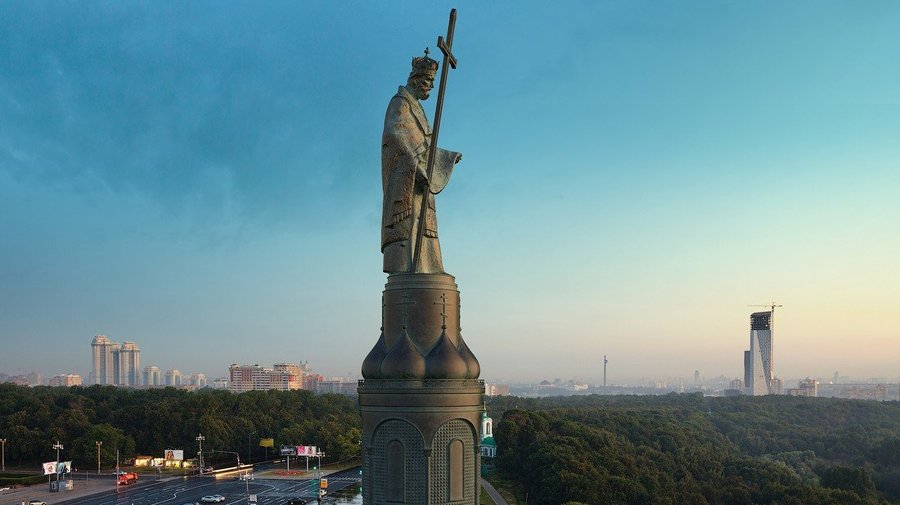 На Воробьевых горах установят памятник святому князю Владимиру 