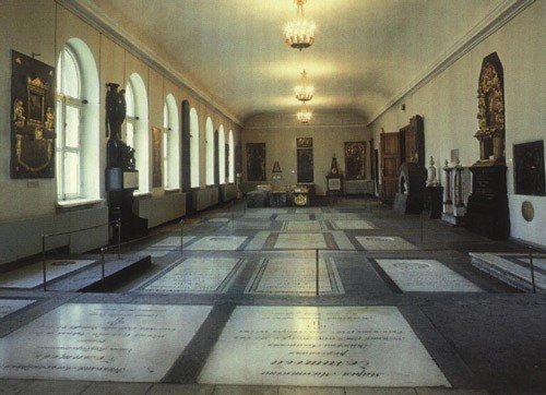 Лазаревская усыпальница открывается для посещения после реставрации