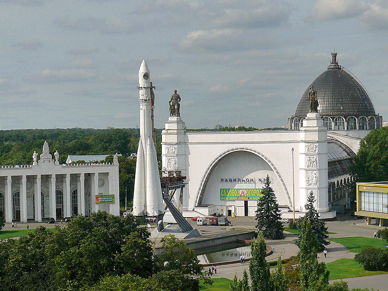 На ВДНХ появятся два новых центра, посвященных космосу и авиации