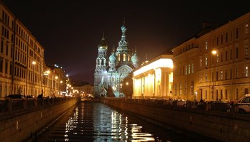 Лайфхак: Как прожить ночь в Петербурге