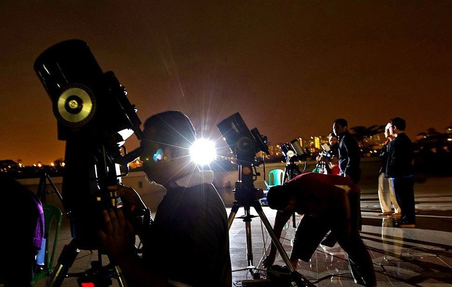 Телескопы для наблюдения за солнечным затмением установят в Парке Горького 