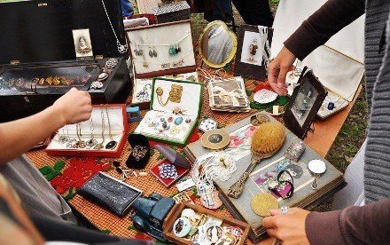 Garage Sale в «Этажах»