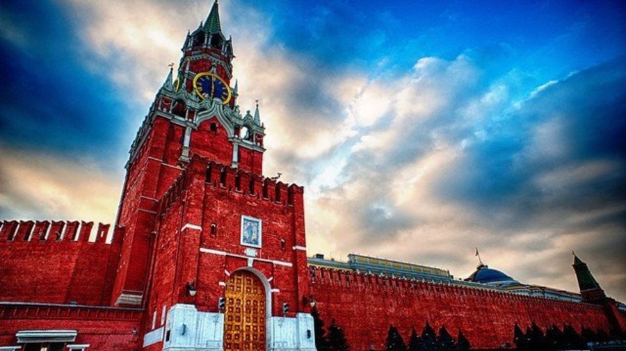 В апреле завершится реконструкция Спасской башни
