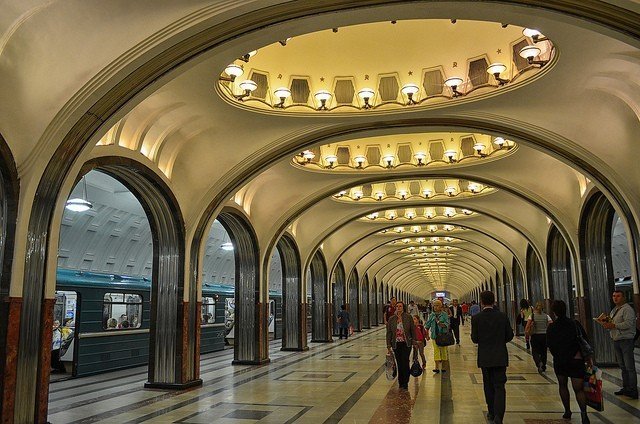 Знаменитые актёры будут объявлять станции в московской подземке 