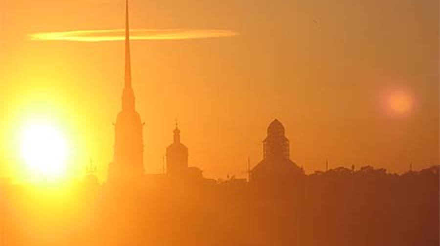 Весна возвращается в Петербург