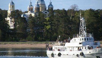 Топ-10 самых увлекательных загородных поездок на майские праздники