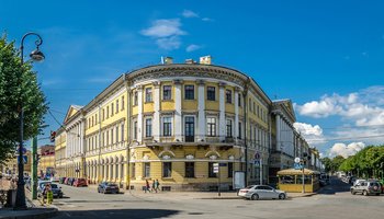Дом Адамини
