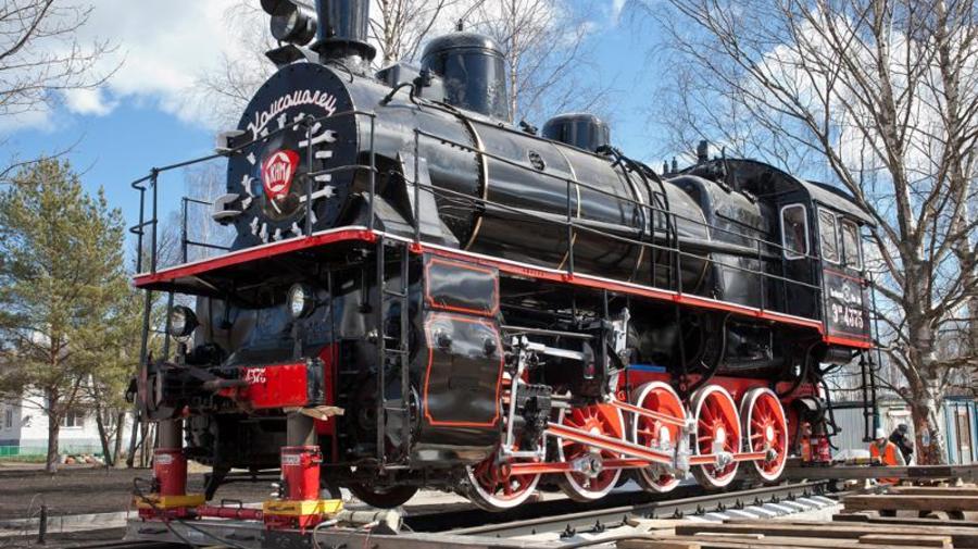 Паровоз ЭШ-4375 «Комсомолец»