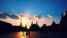 10 самых увлекательных летних экскурсий по Москве